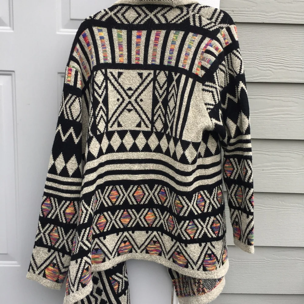 Sweater - Picture 3 of 4